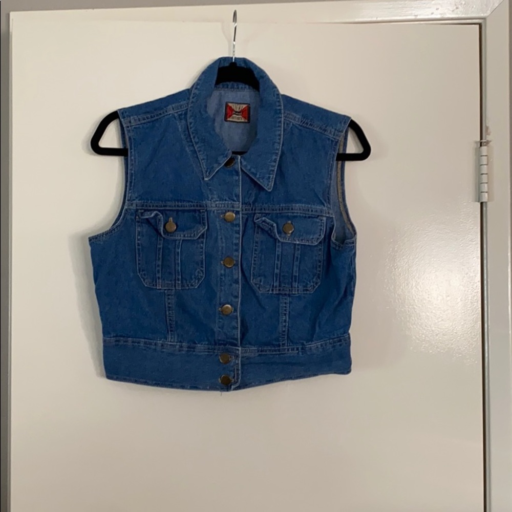 Cute Denim Vest like new condition size medium